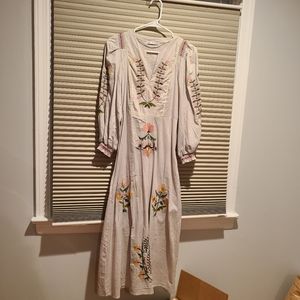 Zara embroidered midi dress - Unused